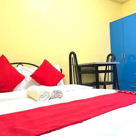 Yellowpad Hotel Davao Exterior photo
