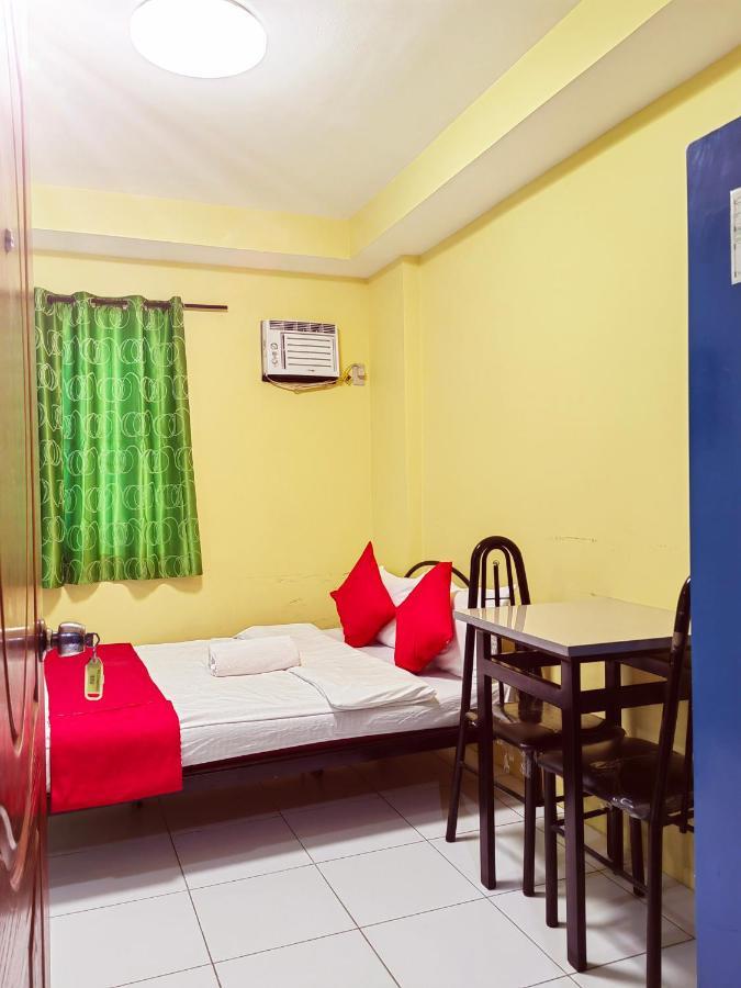 Yellowpad Hotel Davao Exterior photo