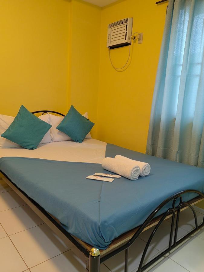 Yellowpad Hotel Davao Exterior photo
